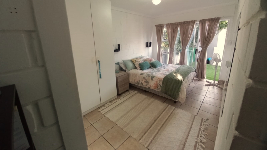 4 Bedroom Property for Sale in Britannia Bay Western Cape